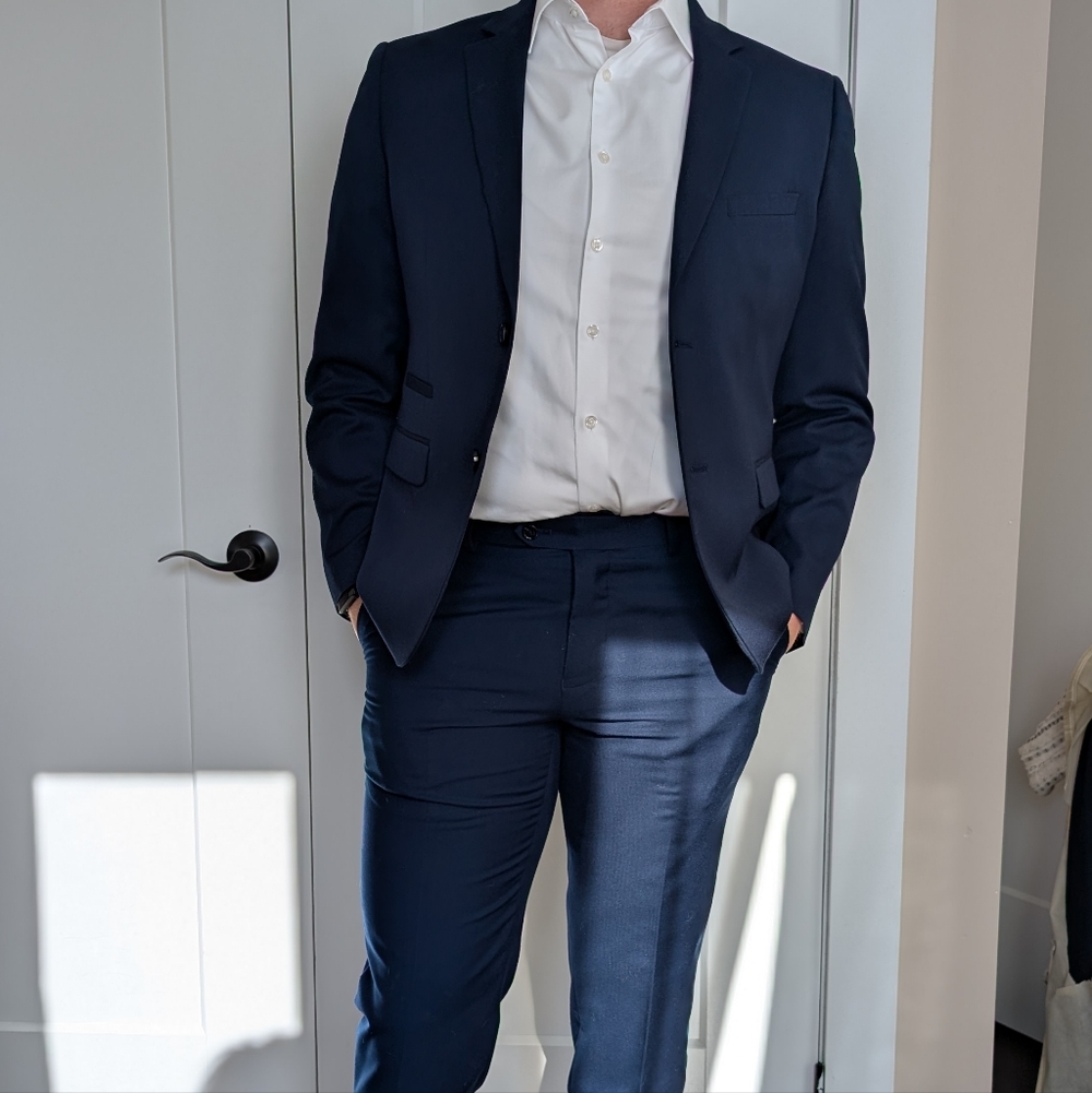 Elegant Dark Blue Men's Suit